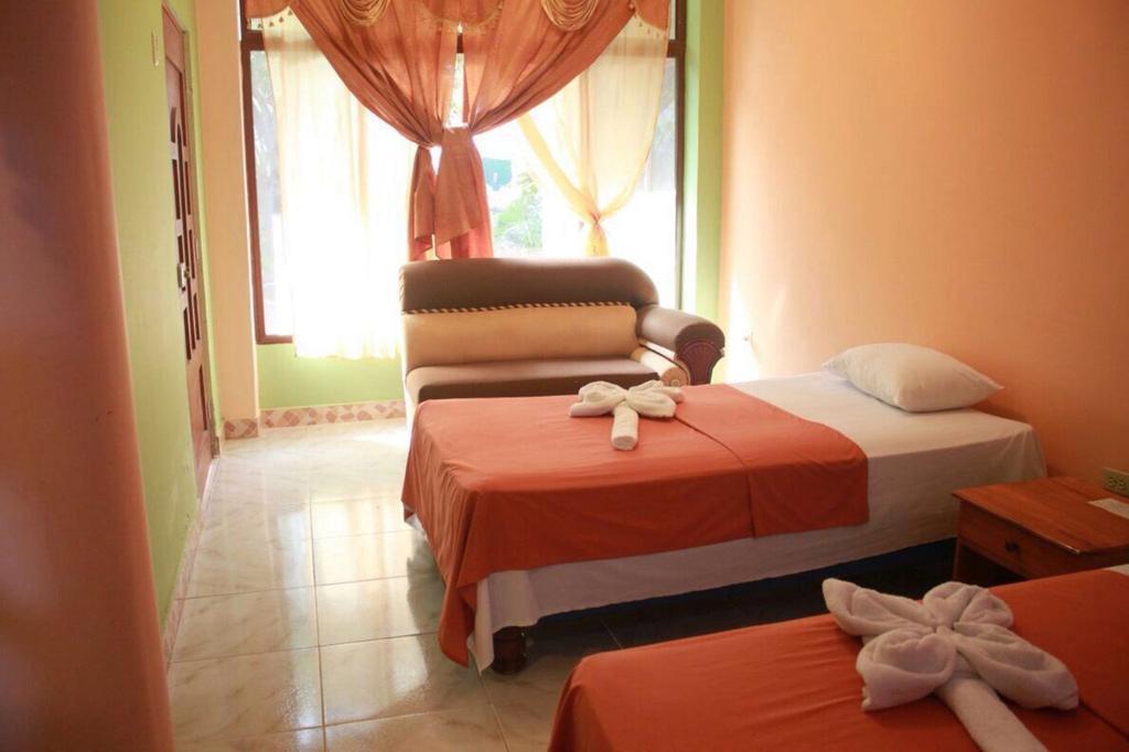 Hotel La Casa De Mi Sub à Puerto Baquerizo Moreno Extérieur photo